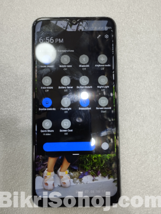 Realme c33